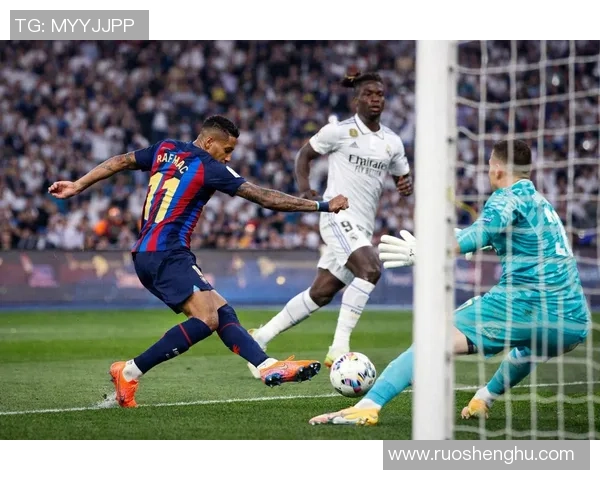 2015年11月22日巴萨与皇马巅峰对决精彩回顾与赛后分析